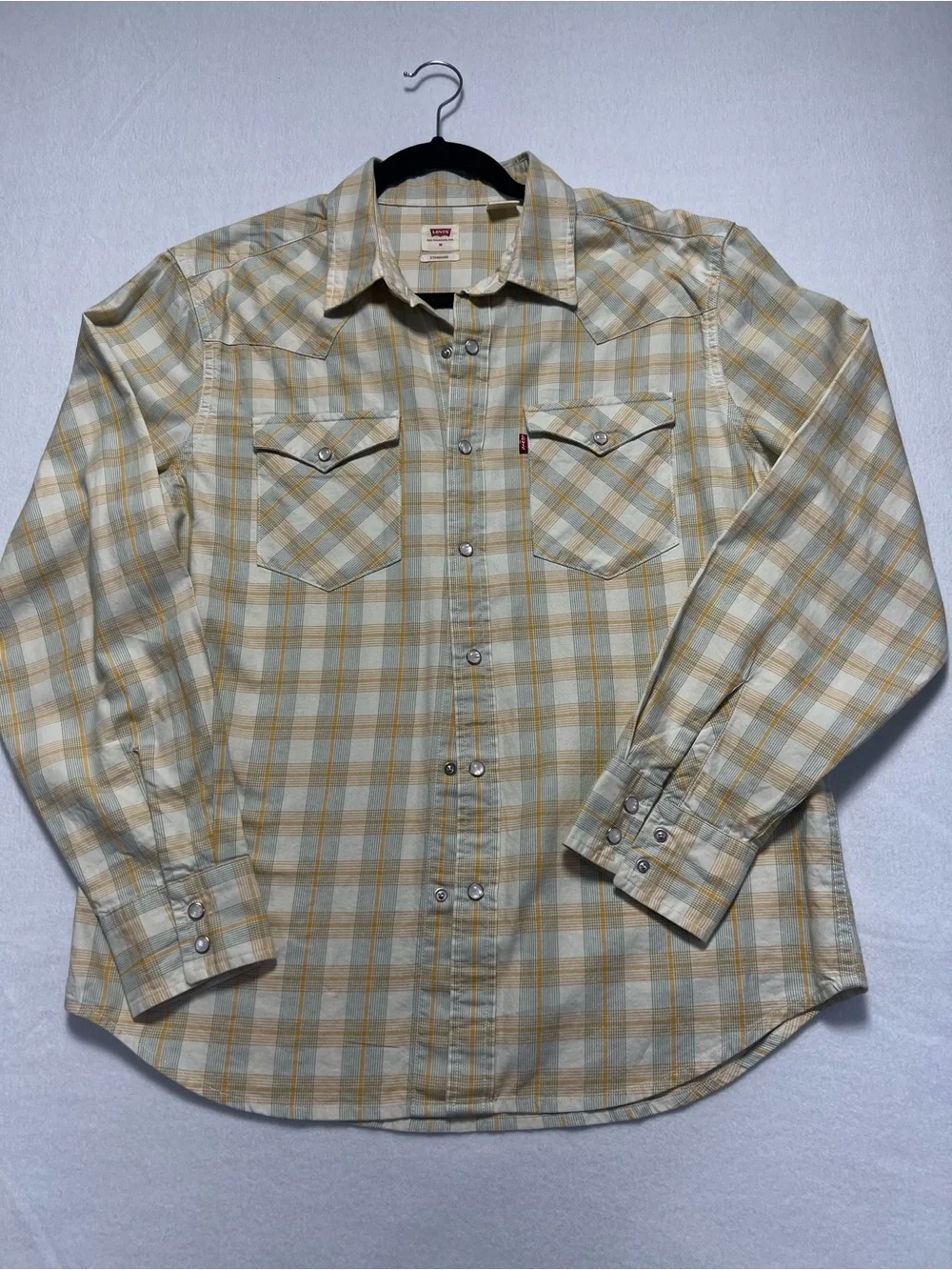 Levi's Western Style Shirt‎ Long Sleeves Size Medium 100% Cotton